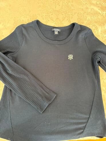 женские трикотажные спортивные костюмы: Qadın geyim dəsti – 3 məhsul 1) Boz sweatshirt - Marka: Nike (sinədə — 3