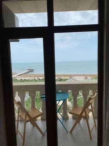 naximovda satilan evler: Sumqayıt şəhəri,Bulvar küçəsi, Krstalda dəniz panaramalı əşyalı 3 otaq — 1