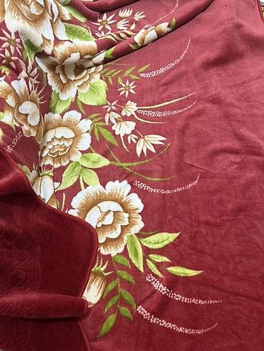 Rəng - Qırmızı Akril Pled