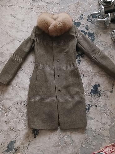 Endirim var. 250 Azn-ə alınıb 3dəfə geyinilib. 38 ölçüdür. Sumqayltda