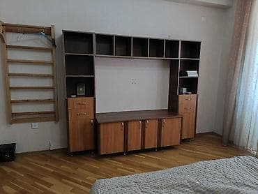 Mənzillər: İcarəyə verilir 3 otaqlı yeni tikili 140 m², Nəsimi r. Kateqoriya — 10