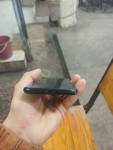 iphone 6 ekran: IPhone Xr, 128 GB, Qara, Face ID — 2