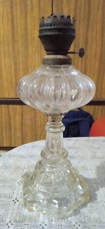 qədim pullar: Şüşə gövdəli köhnə tip kerosin lampası - Material: büllurvari qalın — 2