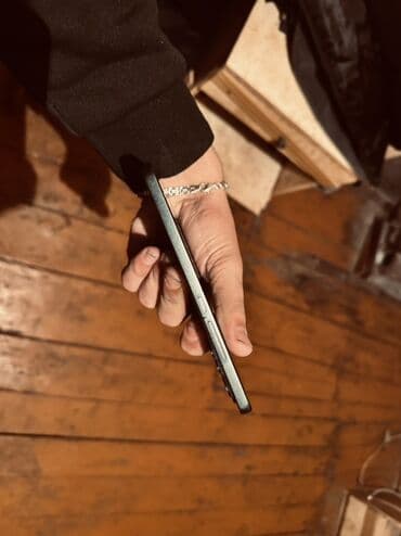 işlenmiş telefon qiymetleri: OnePlus 12, rəng - Qara, Barmaq izi — 4