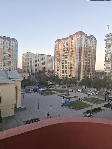 sabirabad ev satilir: 3 otaqlı, Yeni tikili, 122 kv. m — 2