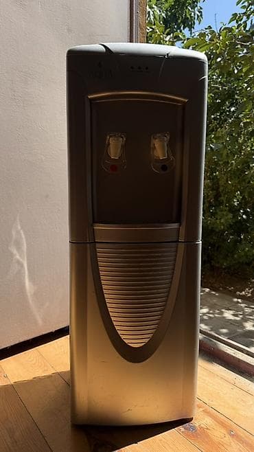hqd 1200: AQUA su dispenseri – döşəməüstü model - İsti və soyuq su üçün iki — 1