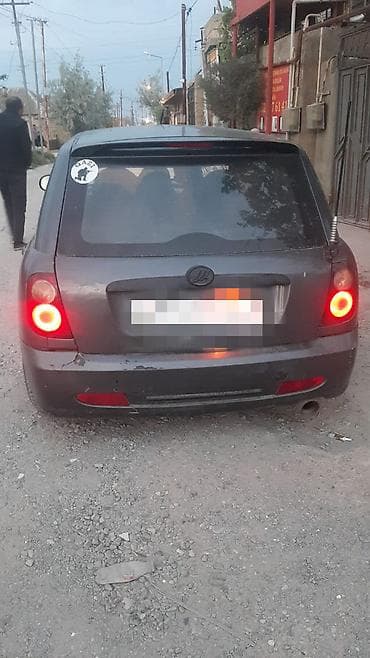 ford focus hatchback: LIFAN Smily (320): 1.3 l | 2014 il 300000 km Hetçbek — 2