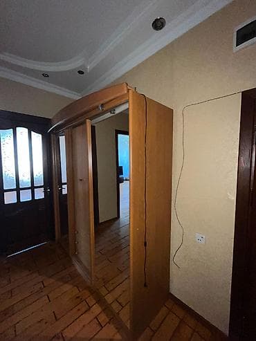 2el dolablar: İşlənmiş, 6 qapı, Təkərli, Qəhvəyi, Açılan, Düz dolab — 2