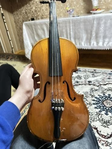 Fleytalar: Məhsul: Skripka dəsti Təsvir: - Klassik tam ölçülü skripka (4/4 — 3