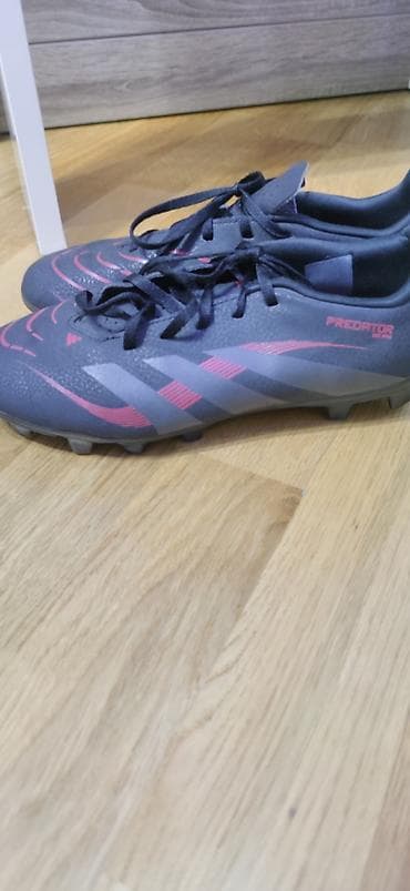 Məhsul: Adidas Predator krampon - Model: Predator (üzərində — 1