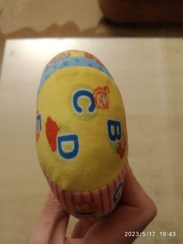 Bəbəklər üçün yumşaq oyuncaq,içərində zəng var,içi də yumşaqdır