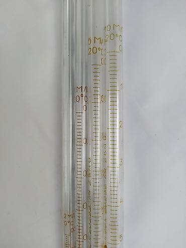 pipet: ﻿Şüşə pipet (pipetka) Laboratoriya üçün maye damcılayıcı. Şkalalı — 5