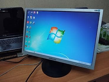 oval samsung tv: LCD Monitor Samsung SyncMaster Model: 920NW — 2