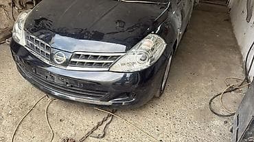 07 radiatoru: Ön, Nissan Tiida (C11) — 1