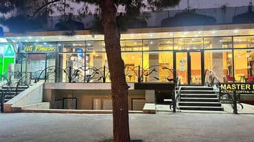 tendirxana icareye verilir 2025: 9 mərtəbəli binanın 1-ci mərtəbəsində yerləşir. 200 m2 sahəyə sahib — 7