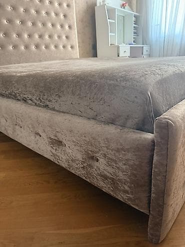 komodlar: Taxta çarpayı dəsti - Ölçü: təxmini 160x200 sm (queen ölçüyə yaxın) — 3