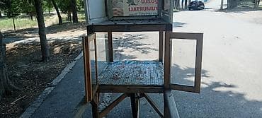araba simit: Köçəri şirniyyat arabası – vitrinli, təkərli, üstündə reklam lövhəsi — 4