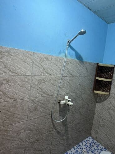 Математика: Bine savxoz ruzi marketin yani bir otaq metbex hamam kiraye verlir — 3