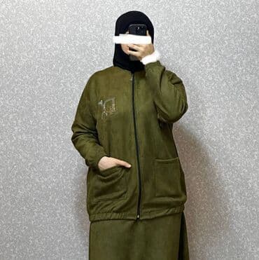 весогонка костюм бишкек: *Sport, Ətəkli Dəst.* *Parça: Nabuk.* *Ölçü: Standart: (38 40, 42, 44 — 7