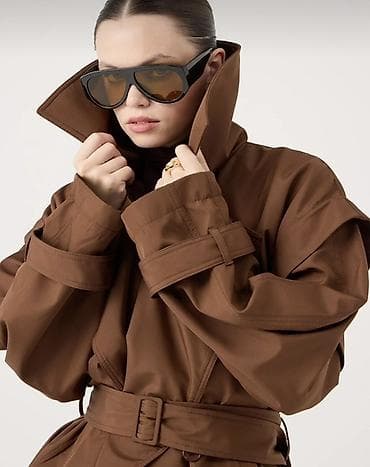 Trenckot yeni alınıb etiketi ezərindədir ölçü S heç bir defekti yoxdur