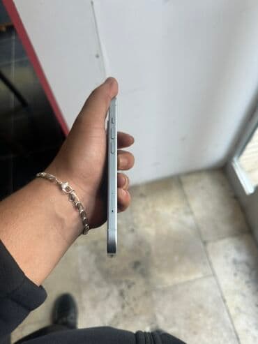 стол под телевизор: IPhone 15, 128 ГБ, Белый, Гарантия, Беспроводная зарядка, Face ID — 5