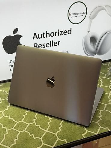 ipad m1: •Apple Macbook Pro 2020 M1 Chip •Yeni kimidir. Nokte cizigsizdir — 1