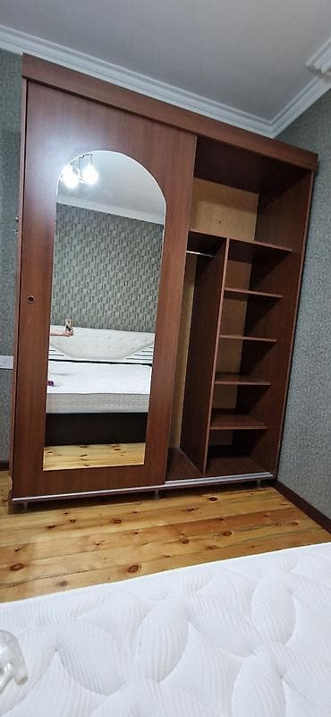 skaf dolab: İşlənmiş, 2 qapılı, Təkərli, Qəhvəyi, Kupe, Düz dolab — 1