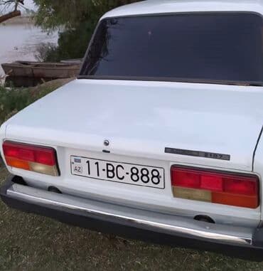 Nömrə və maşın hər ikisi satılır. 051-871-53-37