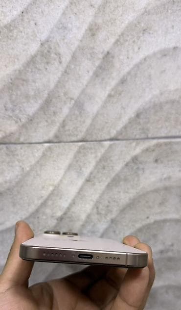 ayfon 18: IPhone 16 Pro Max, 256 GB, Desert Titanium — 2