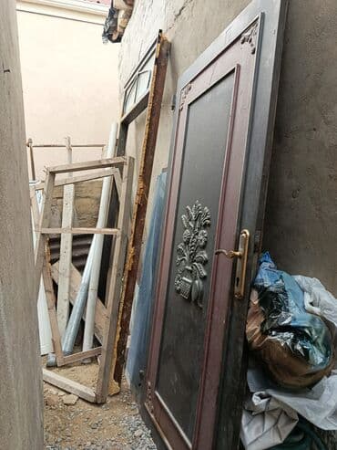 чугунная ванна продать: Demir qapı 1m 2.90 a ölcu — 1