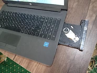 notebook ekran: HP noutbuk - Ekran: təxminən 15.6" - Prosessor: Intel (stiker — 5