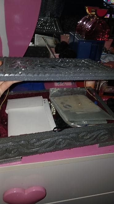 sandiqca: Bəzəkli saxlama/qutu – əl işinə bənzər naxışlı, qranit-effektli boz — 3