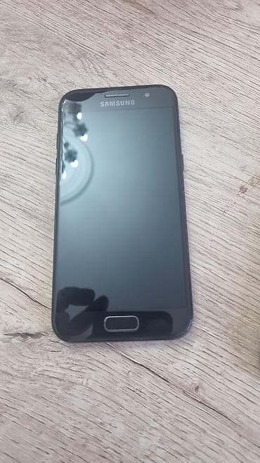 samsung fold 4: Samsung Galaxy A3 2017, 16 GB, rəng - Qara, Barmaq izi — 10