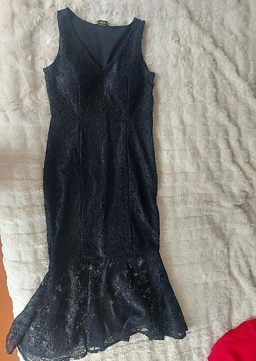 yeni model donlar: Qadın geyimləri – 2 paltar dəsti 1) Qara məxməri/dantel paltar - — 1