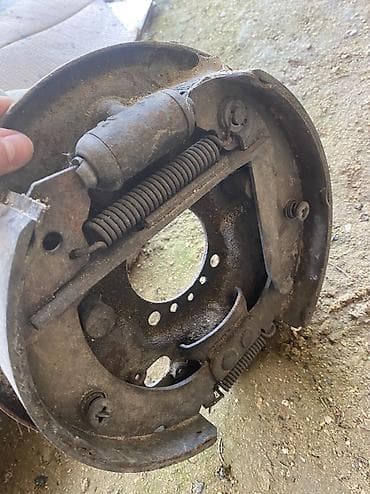 sumqayıt zapcast bazari: Vaz 21011-2101 zapcastı satılır təcili boş bekar adamlar narahat — 9