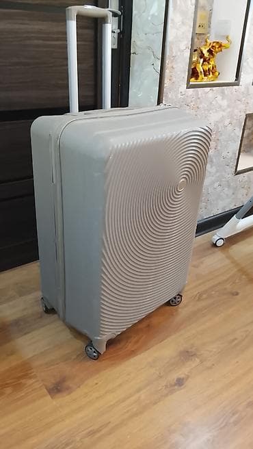 ÇAMADAN L ÖLÇÜ 20/25 KG CEKİ TUTUR .ZAMOKLARİ,TEKERLERİ VE TUTACAGİ — 2