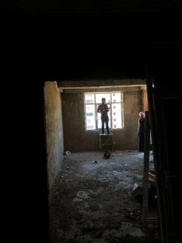 ipotekada olan evlerin satisi: Yeni Günəşli Massiv A, 3 otaqlı, Yeni tikili, m. Xalqlar Dostluğu, 115 kv. m — 3