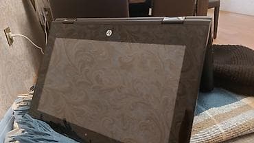 compaq notebook: Zaryatka 2 saat saxlayir ustunde adaptir canta ve mousda verilir tam — 4