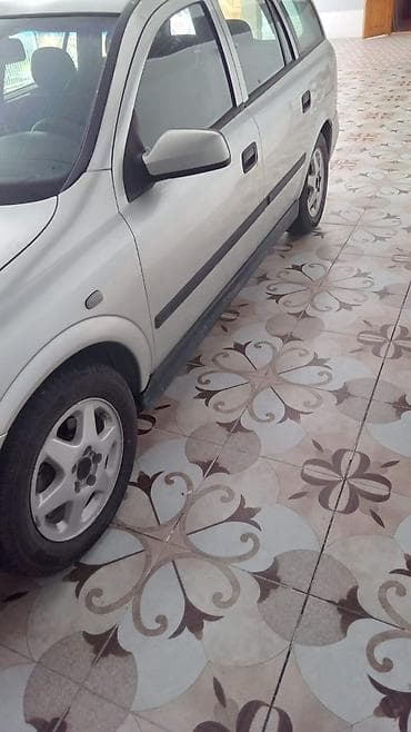 honda stream 2002: Opel Astra: 1.6 l | 2000 il 236000 km Universal — 2