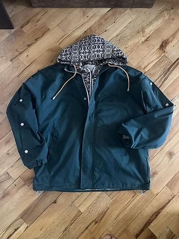 Godekce yasil rengde yaz malidi teze kimidi az geyinilib lalafo.az -da Godekce yasil rengde yaz malidi teze kimidi az geyinilib