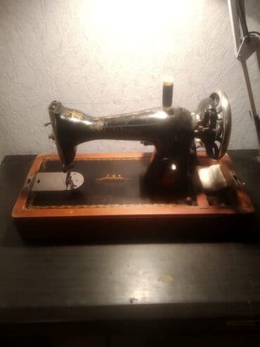 qədim radio: Podolsk mexaniki paltartikən maşını,hal hazırda motor — 1