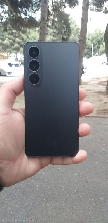 yaddaş diski: TECILI SATILIR. SAMSUNG GALAXY S26. black. operativ yaddas 256. ram — 6