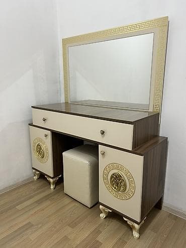 stol ofis: Oğlan və qız üçün, İşlənmiş, Təknəfərlik çarpayı, Yazı masası, Termo — 3