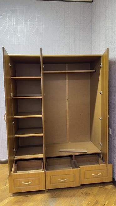 2 ci el dolab: 3 qapılı, Siyirməli, Qəhvəyi, Taxta, Açılan, Düz dolab — 2