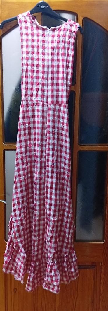 Qırmızı-ağ dama naxışlı maxi don - Model: Aşağı hissəsi volantlı, ön — 2