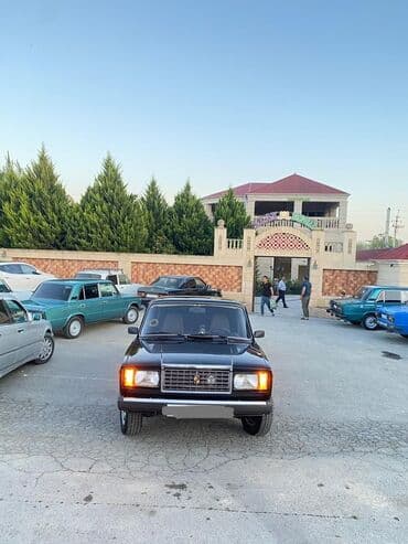 maşın al: VAZ (LADA) 2107: 1.6 l | 2011 il 37000 km Sedan — 4