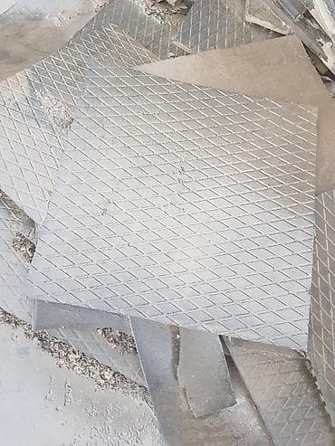 Rezin döşəmə vərəqləri – romb fakturalı, sürüşməyə qarşı səth. Məhsul