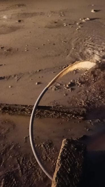 Su artezian quyusun bakida qazilmasi xidmet gosterik bine atçiliq