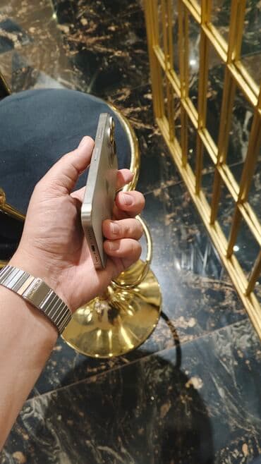 iphone 16 satilir: IPhone 15 Pro, 64 GB, Matte Gold, Face ID — 3