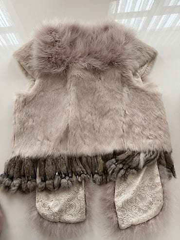 Yumşaq və isti dovşan xəzindən hazırlanıb. Kürk çox yüngüldür və rahat — 5